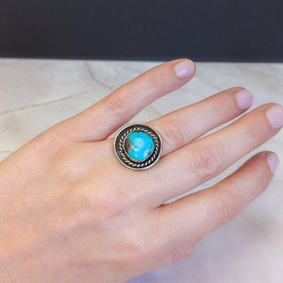 Vintage Sterling Turquoise Coin Ring – Southwest Style, Size 4.25 - Picture 3 of 4